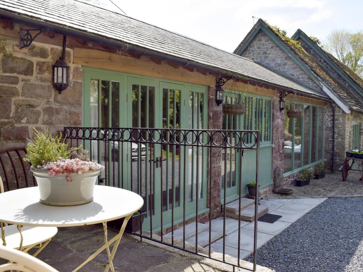 The Coach House At Stable Cottage Derwydd Eksteriør billede